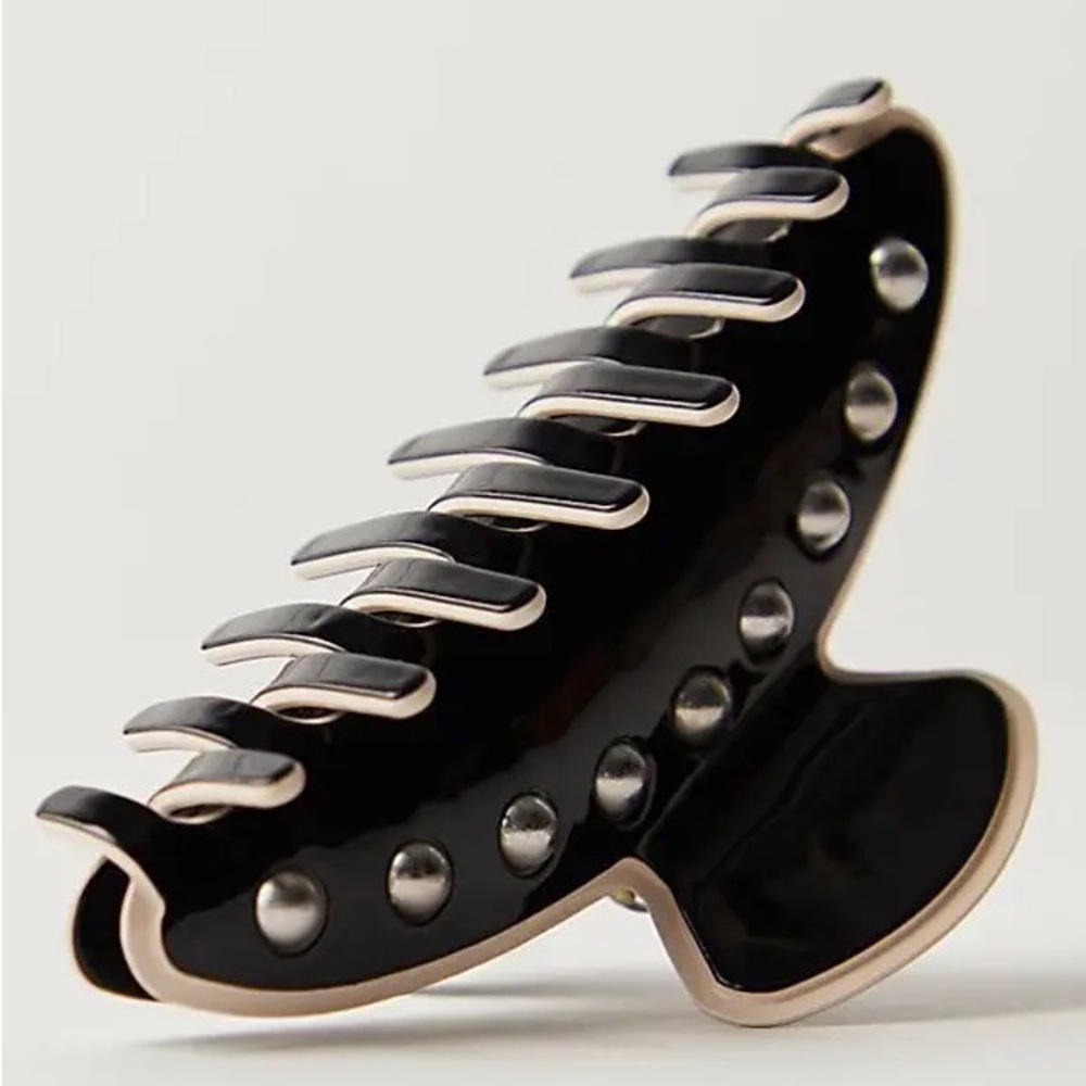 NWT Free People Larkin Studded Claw Clip Black/Cream or Cream/ Black